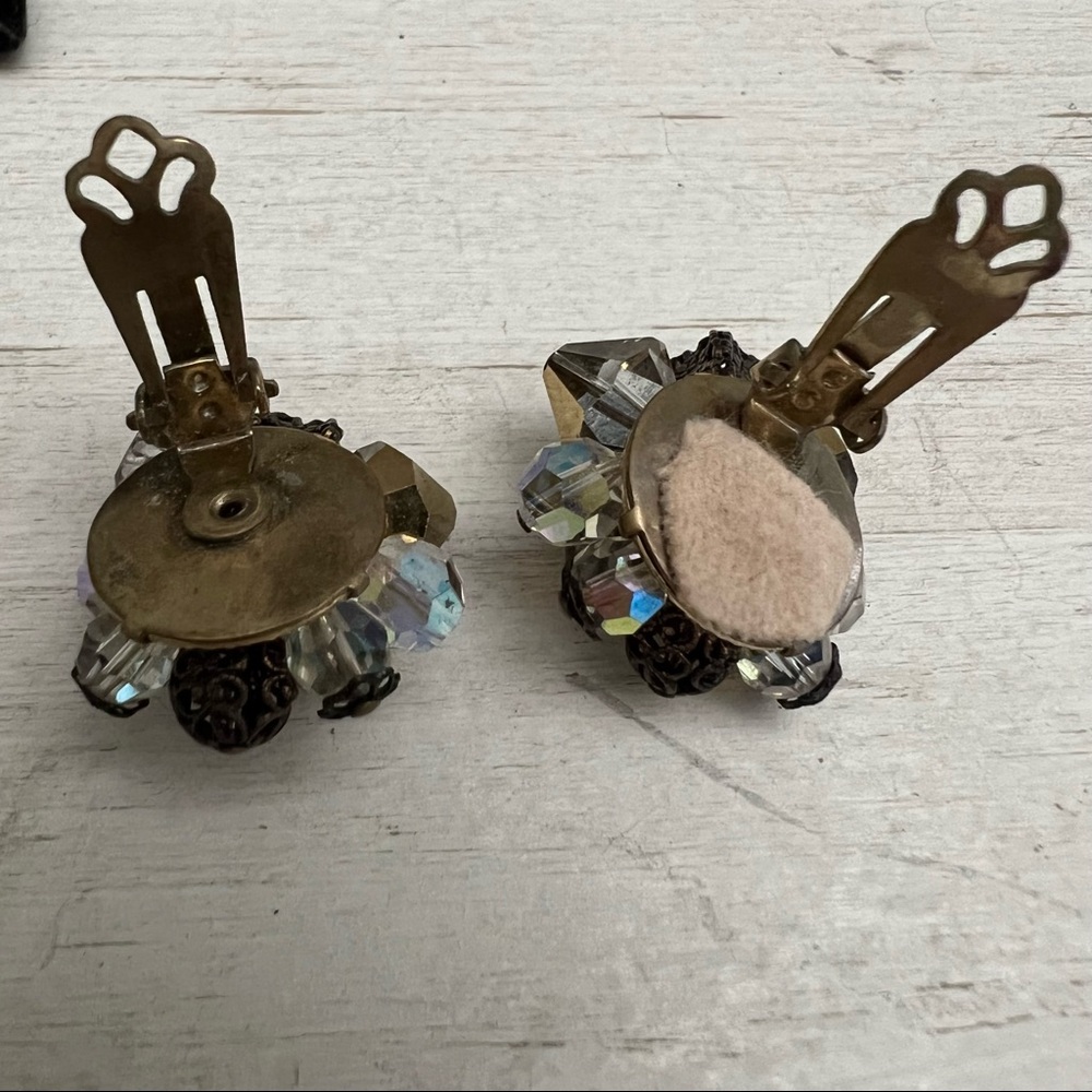 Alice Caviness Vintage Aurora Borealis Necklace and Earring Statement Set - Picture 13 of 15